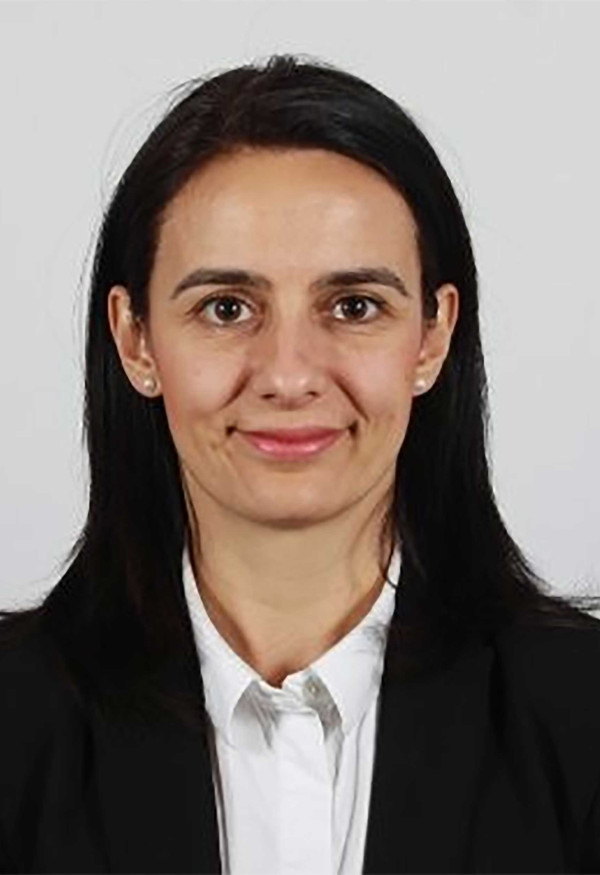 Tatyana Dimitrova headshot